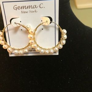 Pearl hop earrings